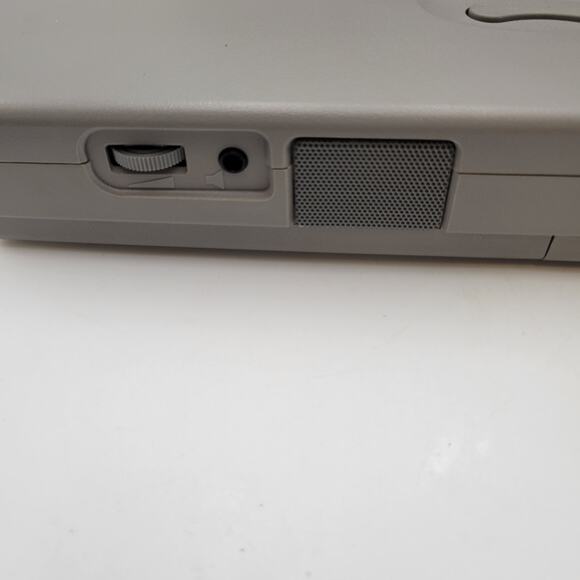 Vtg Toshiba Satellite Pro Series 425CDT /810 PA1225U Pentium Works Powers On - Picture 13 of 16